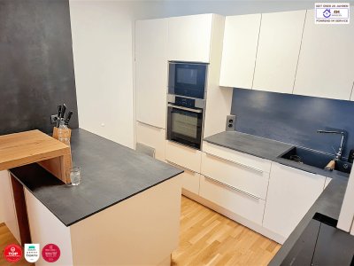 Modernes Wohnen mit Charakter – Designküche, Garage, Loggia &amp; Licht in Vollendung