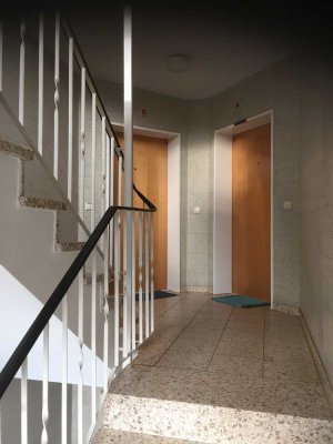 DU-Meiderich sehr gepfl. MFH mit Balkon