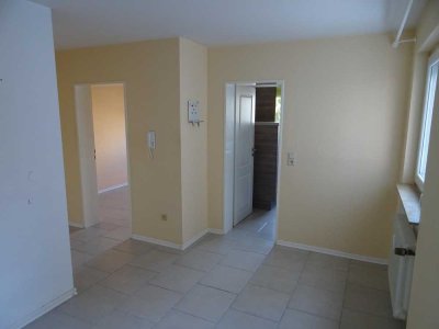 3-Zimmer-Eigentumswohnung Aufzug, Küche, Balkon.