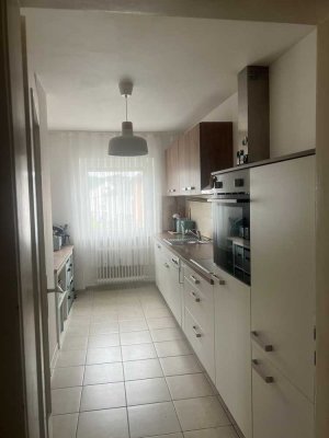 1000 € - 120 m² - 4.0 Zi. Erlenbach