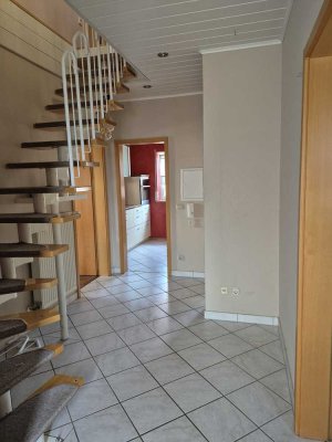 4ZKBB, 900 € kalt, Nebenkosten 150 € ohne Strom und Gas