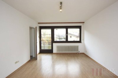ANFRAGEN BITTE NUR PER MAILGARCONNIERE MIT BALKONMAXGLAN