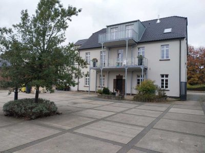 Helle 2-Zimmer Dachgeschosswohnung in Meerbusch