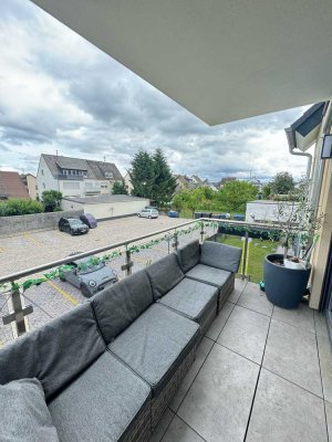 Neuwertige 3 Zimmerwohnung mit Balkon und Aufzug