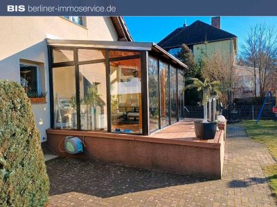SCHMUCKES EINFAMILIENHAUS FÜR DIE FAMILIE MIT KIND AUF TOLLEM GRUNDSTÜCK