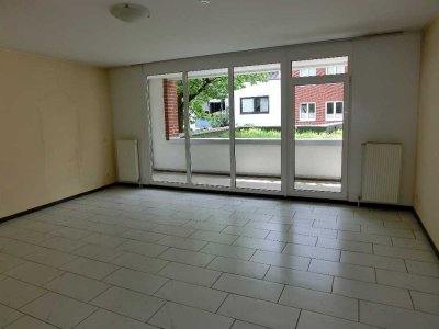 Helle 2-Zimmer-Wohnung im Zentrum von Neustadt / Aufzug / Tiefgarage