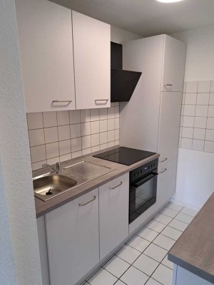 Erstbezug nach Sanierung: Ruhig gelegene 1-Raum Wohnung mit Einbauküche von privat