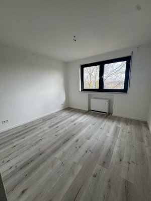 Renovierte 2 Raum Wohnung mit Balkon