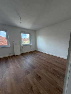 Helle Dachgeschosswohnung in Hannover - Ideal für Singles oder Paare