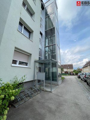 Derzeit in Sanierung!! Praktische 3-Raumwohnung mit Balkon in ruhiger Siedlungslage von Wels! Zu Fuß wenige Minuten vom Welser Hauptbahnhof entfernt. Top Anbindung und Erreichbarkeit!