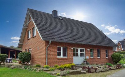 Neuwertiges Einfamilienhaus in ruhiger Dorflage