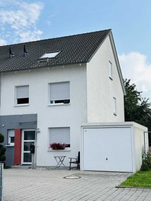 Gepflegtes Reiheneckhaus mit Garage in Walzbachtal
