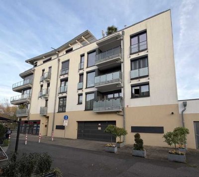 4-Zimmer-Stadtwohnung - Aufzug, Einbauküche, 2 Balkone & Garage