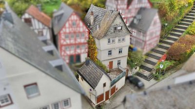 Einfamilienhaus mit Gewerbeeinheit mitten in Herborn