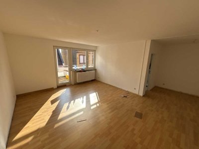 Geräumige, helle 2 - Zimmer Wohnung in Frankfurt - Nied