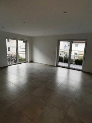 Stilvolle 3-Zimmer-Wohnung mit gehobener Innenausstattung mit EBK in Neckarsulm