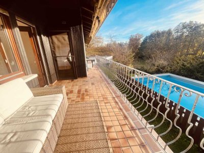 Exklusive Lage! Einfamilienhaus m. Einliegerwohnung, Pool & Garten in Rabenau!