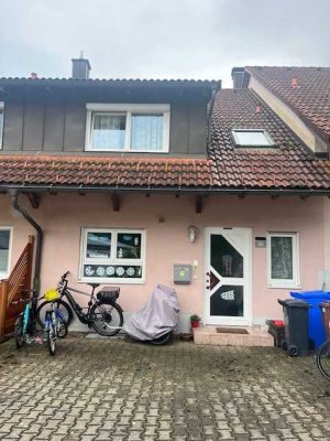 Schönes Reihenhaus mit viel Platz in guter Lage von Bad Säckingen - ab 01.08.2025