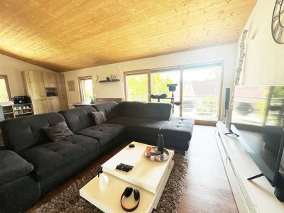 Moderne 4 Zimmer-Galeriewohnung in Wiesenbach mit wunderbarem Südbalkon!