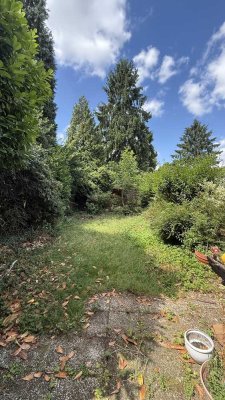 Großzügiges Reihenhaus + Garage mit Potential