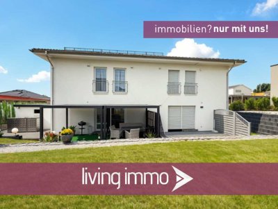 ++Mehrgenerationenhaus in Fürstenzell-linke Seite sofort frei!++