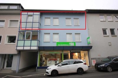 Zentral gelegene, große Etagenwohnung in Königswinter-Oberpleis zu vermieten.