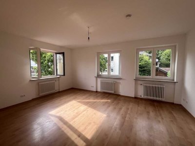 Helle 2,5-Zimmer-Wohnung zentraler Lage in Berg