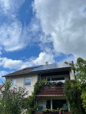 Vermietung an 1 Person: Teilmöbilierte 1 Zi. DG -Wohnung mit EBK in 71155 Altdorf, WM pauschal 450€