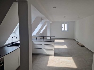 Moderne Wohnung mit Aufzug in zentraler Lage
