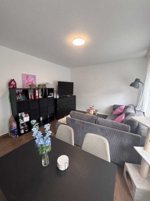 ZU SOFORT 2-Zimmer-Wohnung in SUPER LAGE
