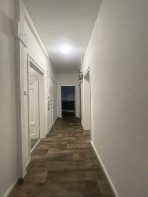 Offenbach 4-Zimmer-Monteurs Wohnung zu vermieten ! ! !