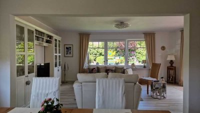 HAUSBESICHTIGUNG AM SO. 21.09.2025 | Stilvolles Wohnhaus in Rastede - ein wahres Schmuckstück!