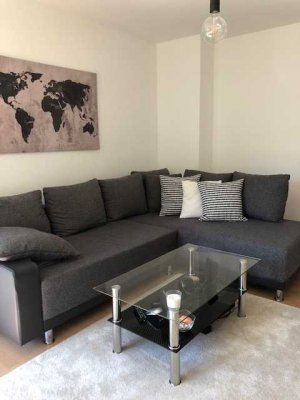 Möblierte 2 Zimmer EG-Wohnung mit Balkon und Einbauküche in Bad Homburg