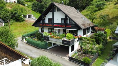 ***NEUER PREIS*** - Großzügig, modern und naturnahe Schwarzwald-Lage