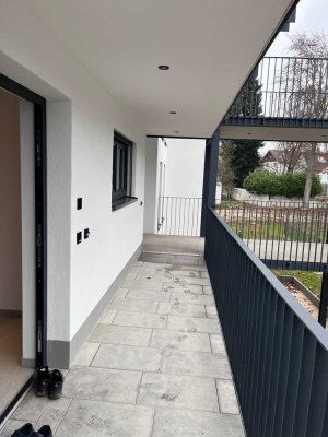 Moderne Neubau-3-Zimmer-Wohnung mit Loggia