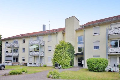 Schönes 1-Zimmer-Apartment im betreuten Wohnen,
voll möbliert, inklusive Stellplatz vorm Haus!