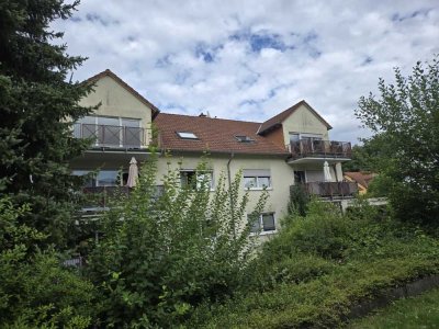 Sonnige, gemütliche Dachgeschoßwohnung mit Balkon in Neunkirchen / Altseiterstal
