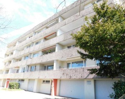 Gemütliche 3-Zi.-Whg. mit neuem Bad und neuem Boden am Cronenberg