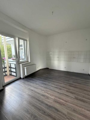 Gepflegte 2,5-Zimmer Wohnung mit Balkon in ruhiger Lage