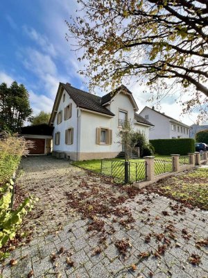 Seltenes Angebot: Zentral gelegenes Einfamilienhaus mit attraktivem Grundstück