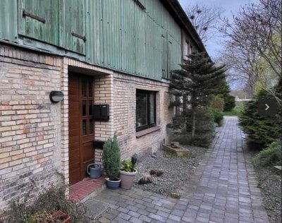 Modernisierte 2-Raum-EG-Wohnung mit Einbauküche in Jagel