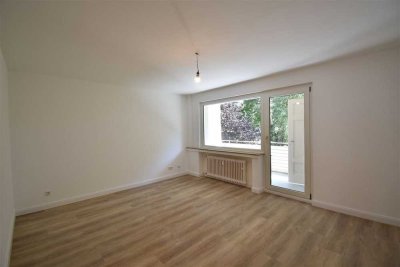 Erstbezug nach Sanierung! Moderne 2-Zi-Whg mit Balkon in ruhiger Lage