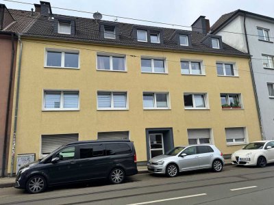 2-Zimmer-Wohnung in zentraler Lage in Essen-Rüttenscheid! Mit Einbauküche.
