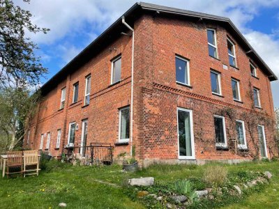 3,5 -Raum-Wohnung in Stipsdorf mit Garten