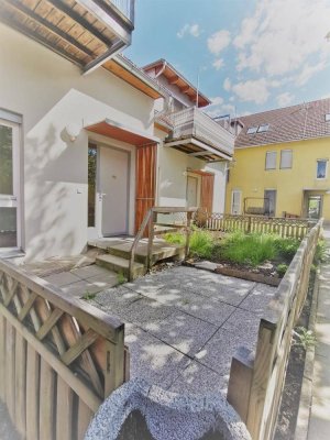 Sonnige Maisonetten-Wohnung mit Garten u. Balkon