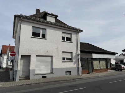 2 Familienhaus, Bauplatz, Gewerbehalle, Ladenlokal zum Entwickeln "Ober-Roden"