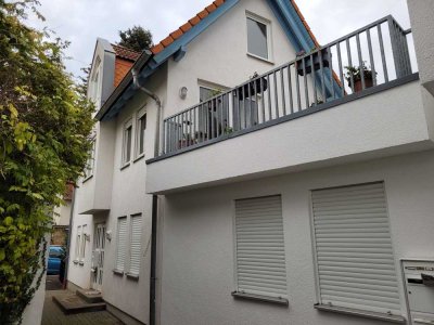 Schönes 5-Zimmer-Einfamilienhaus mit Garten und EBK in Oberursel-Weißkirchen (Taunus)
