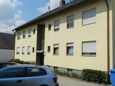 Schöne 1-Zimmer-Wohnung im EG mit Balkon/Gartenanteil in Fürth-Burgfarrnbach