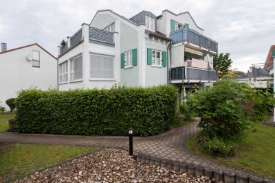 Frisch renovierte 2-Zimmer-Wohnung mit zwei Balkonen