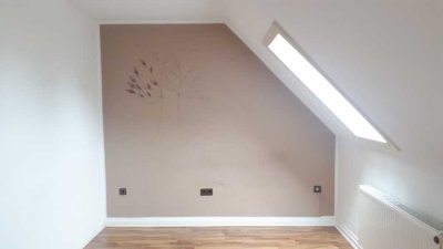 Attraktive 1,5-Zimmer-DG-Wohnung in Gladbeck